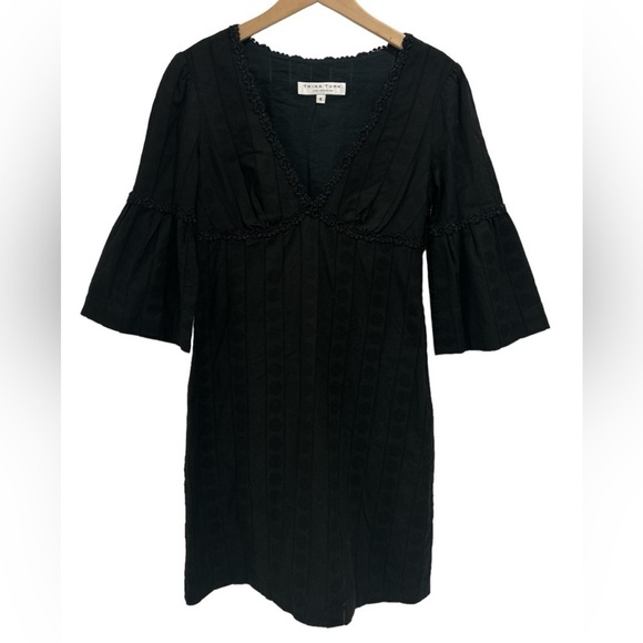 Trina Turk Black Cotton Bell Sleeve V Neck Empire Waist Knee Length Dress - 4 - Picture 1 of 9
